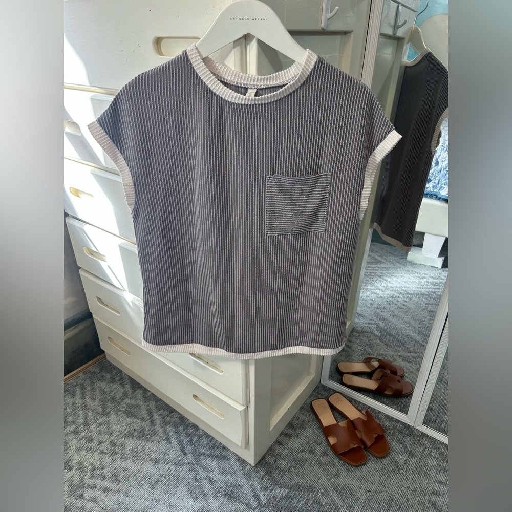 Ribbed Knit Crew Neck Short Sleeve Pocket Front Top✨